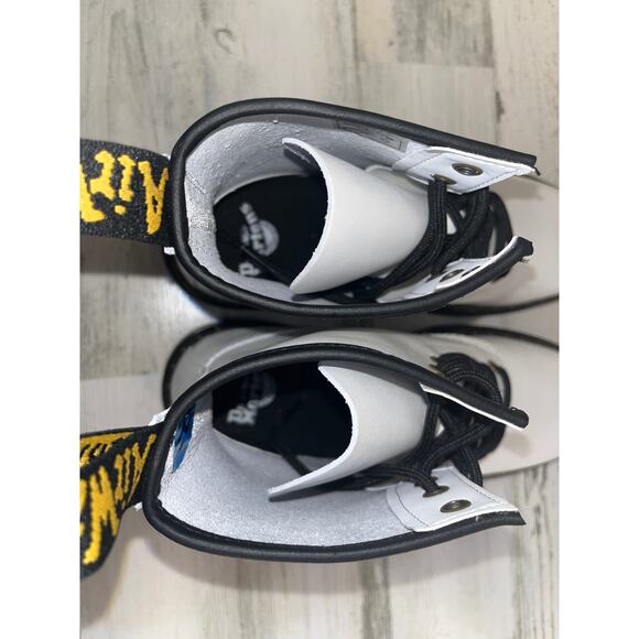 Dr Martens Doc Zavala Combat Boot M9/W10 DMs White Smooth Leather NWOT Airwair - Picture 6 of 10